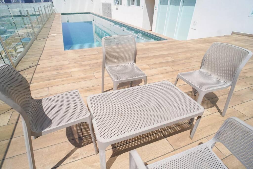 Apartamento Luxury Modern New 2br Gym Pool 3mins Spgg